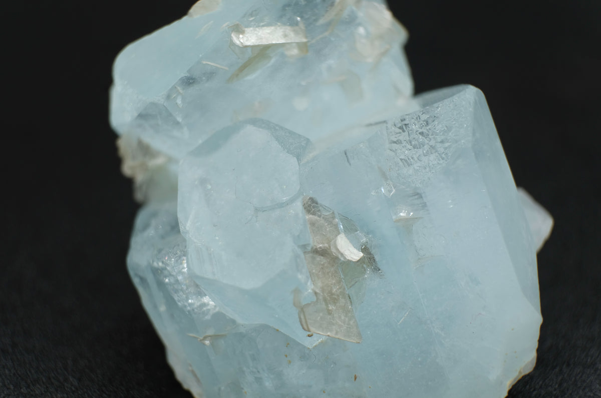 Aquamarine (Beryl), Muscovite
