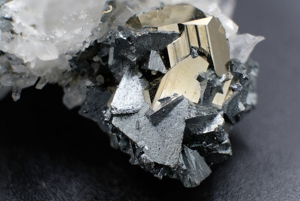 Tetrahedrite Pyrite, Tennantite, Quartz