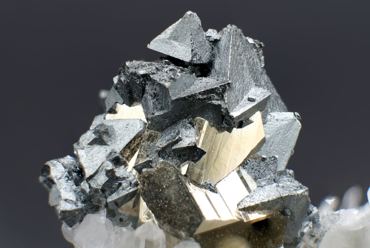Tetrahedrite Pyrite, Tennantite, Quartz