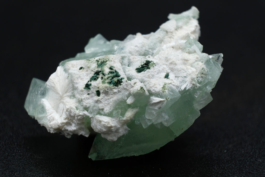 Mordenite, Apophyllite