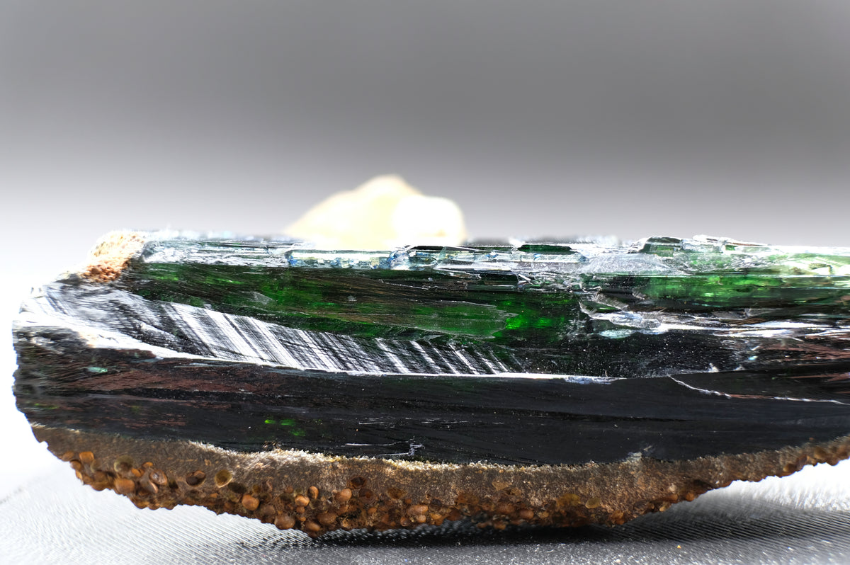 Vivianite, Ludlamite