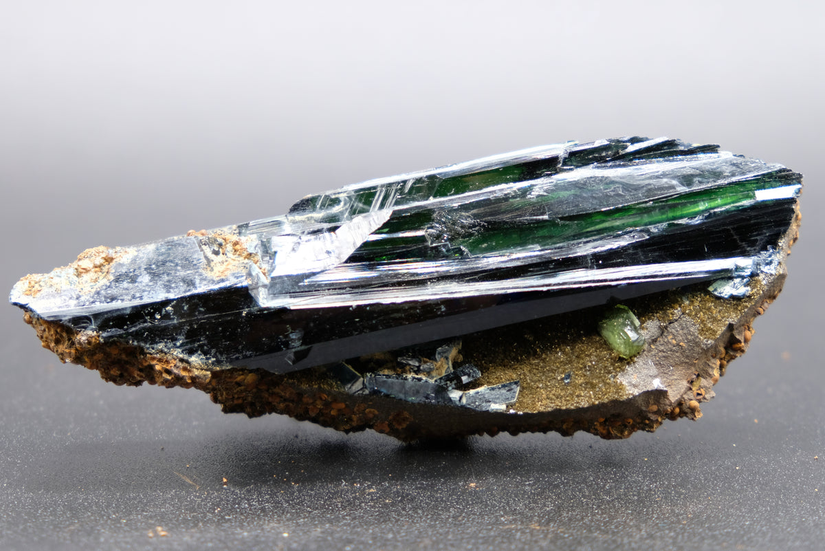 Vivianite, Ludlamite