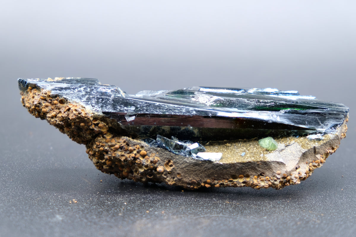 Vivianite, Ludlamite