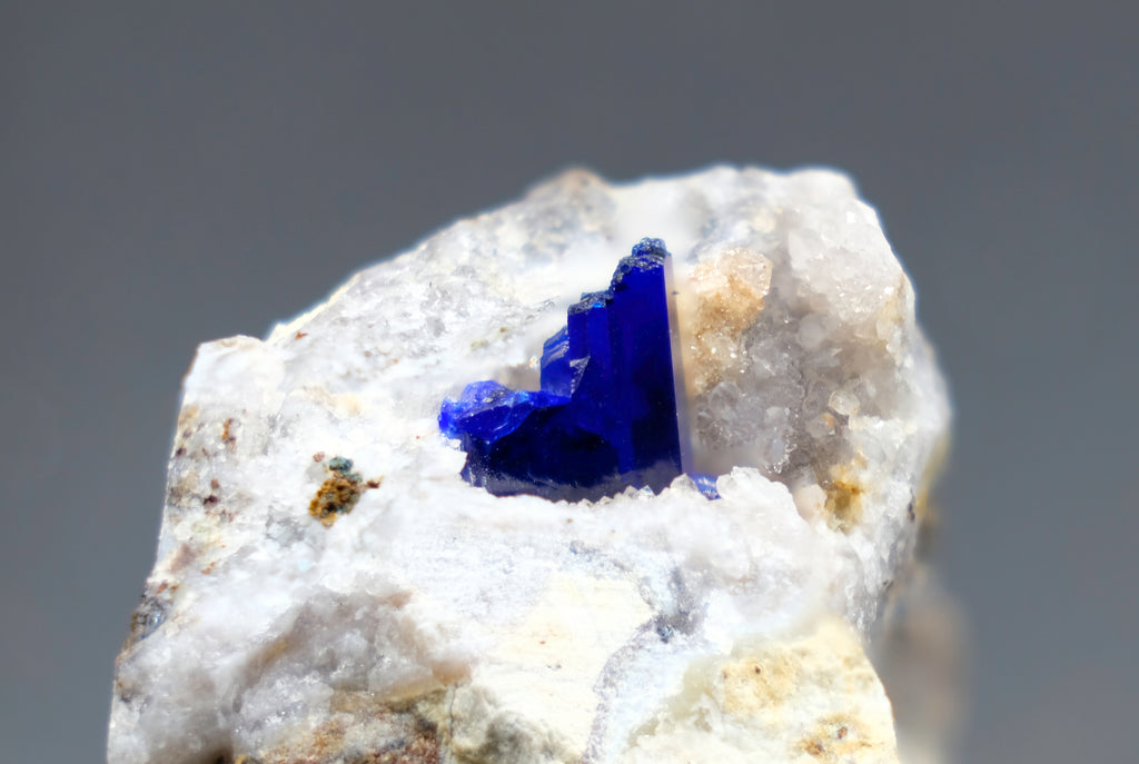 Linarite, Quartz
