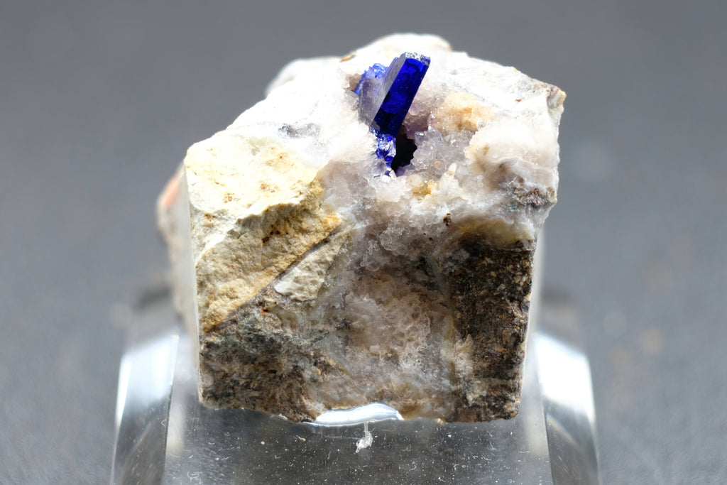 Linarite, Quartz
