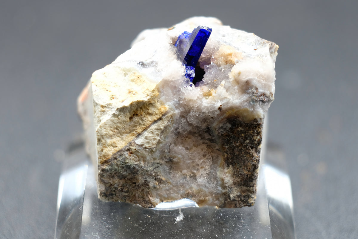 Linarite, Quartz